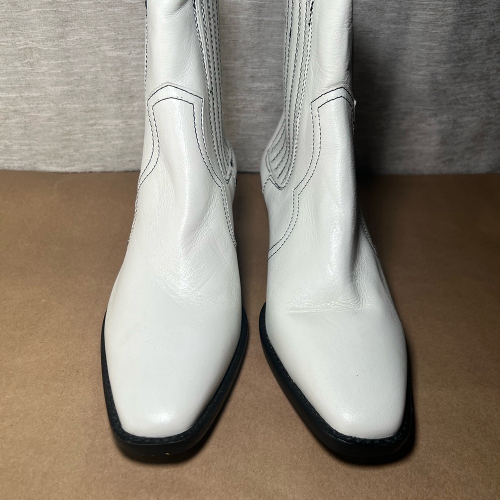 Urban Outfitters White Western Chelsea Boots Size 37 - Picture 6 of 15